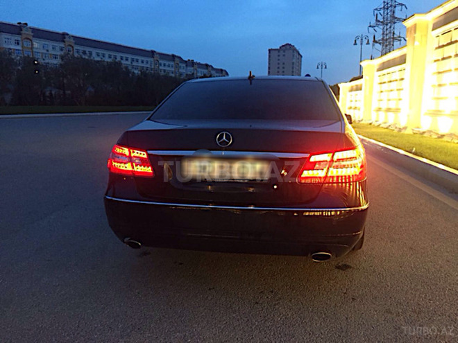 Mercedes E 350 2010, 114,000 km - 3.5 l - Bakı