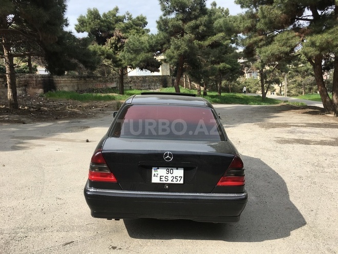 Mercedes C 230 1999, 255,000 km - 2.3 л - Bakı