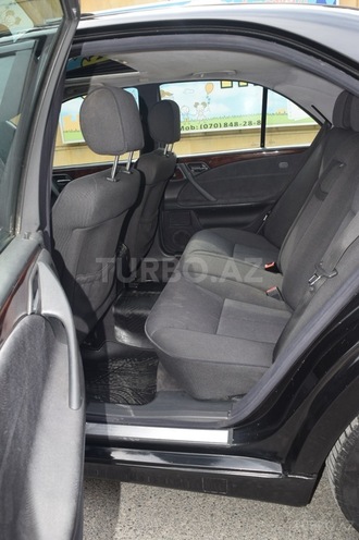 Mercedes E 220 1999, 239,000 km - 2.2 л - Bakı