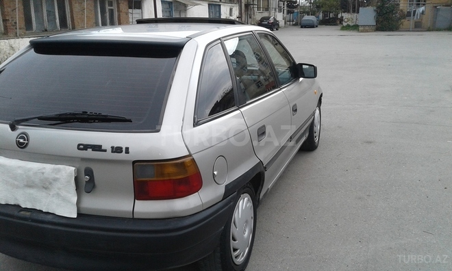 Opel Astra 1993, 251,888 km - 1.6 л - Bakı