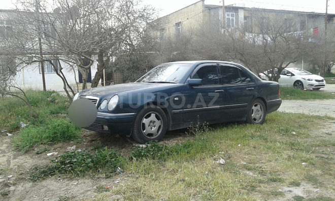 Mercedes E 230 1997, 248,000 km - 2.3 l - Bakı