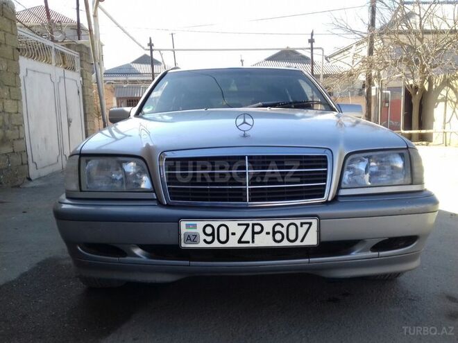 Mercedes C 200 2000, 260,000 km - 1.8 l - Bakı