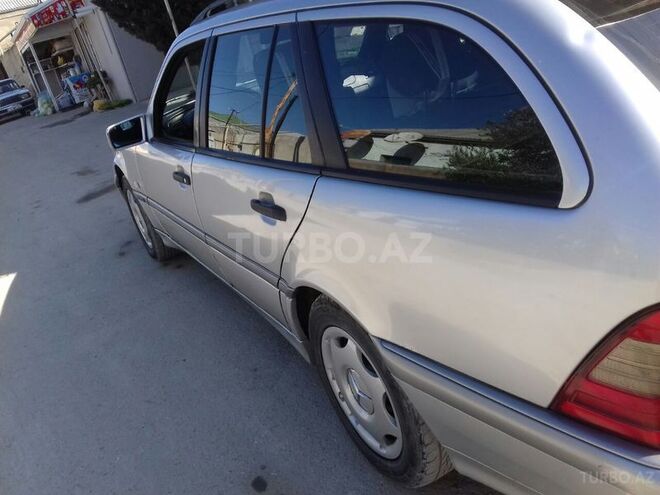 Mercedes C 200 2000, 260,000 km - 1.8 l - Bakı