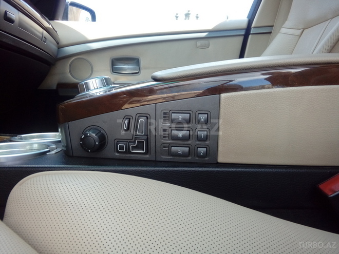 BMW 745 2004, 185,000 km - 0.5 l - Bakı