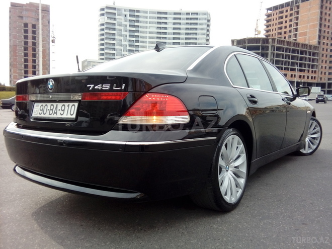 BMW 745 2004, 185,000 km - 4.4 l - Bakı