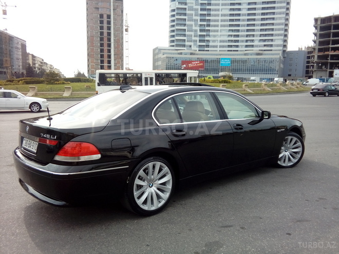 BMW 745 2004, 185,000 km - 4.4 l - Bakı