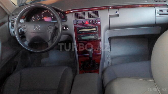 Mercedes E 240 1999, 152,652 km - 2.4 l - Bərdə