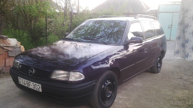 Opel Astra 1995, 450,000 km - 1.6 l - Saatlı