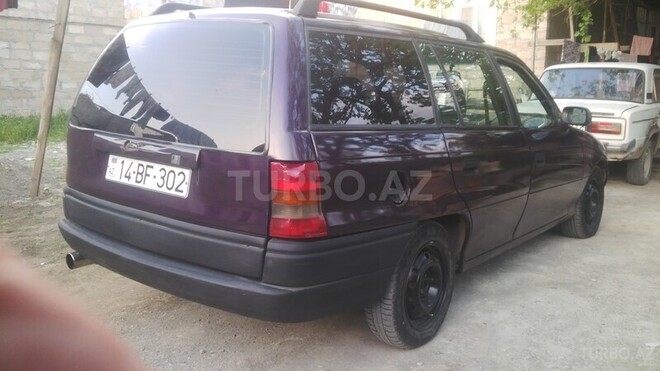 Opel Astra 1995, 450,000 km - 1.6 l - Saatlı