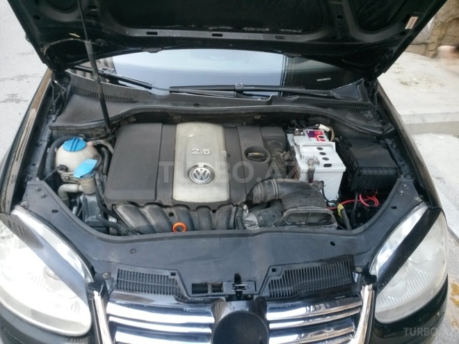 Volkswagen Jetta 2006, 230,000 km - 2.5 l - Bakı