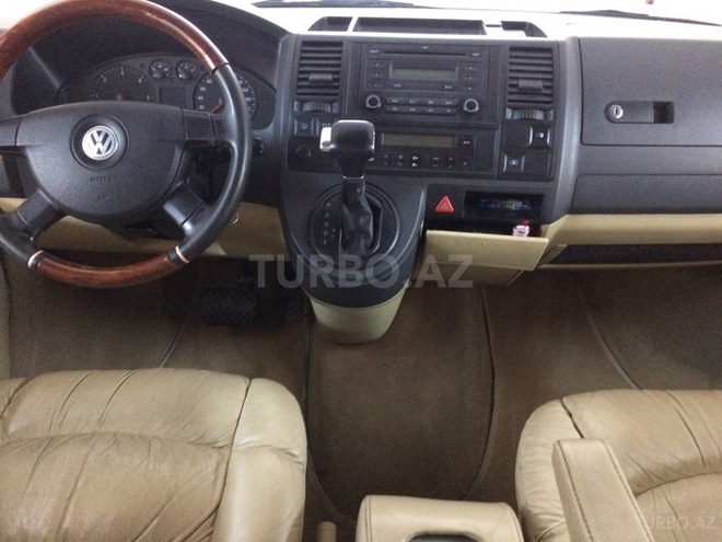 Volkswagen Caravelle 2008, 125,000 km - 2.5 l - Bakı