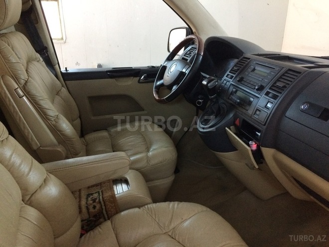Volkswagen Caravelle 2008, 125,000 km - 2.5 l - Bakı