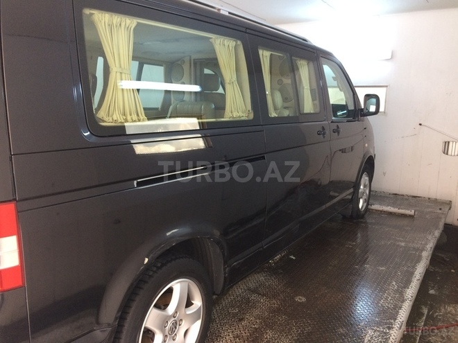 Volkswagen Caravelle 2008, 125,000 km - 2.5 l - Bakı