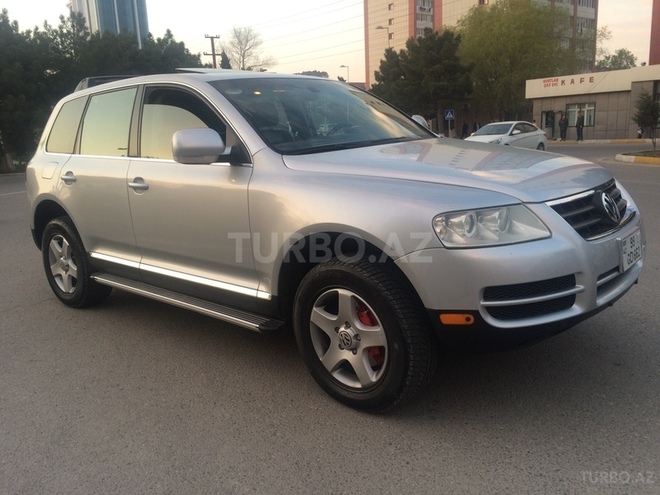 Volkswagen Touareg 2004, 221,041 km - 3.2 l - Bakı