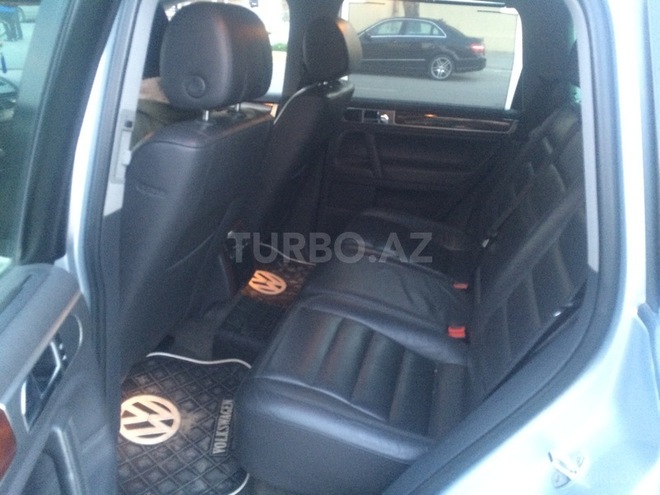 Volkswagen Touareg 2004, 221,041 km - 3.2 l - Bakı