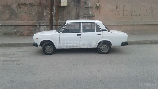 LADA (VAZ) 2107 2009, 181,000 km - 1.6 l - Bakı