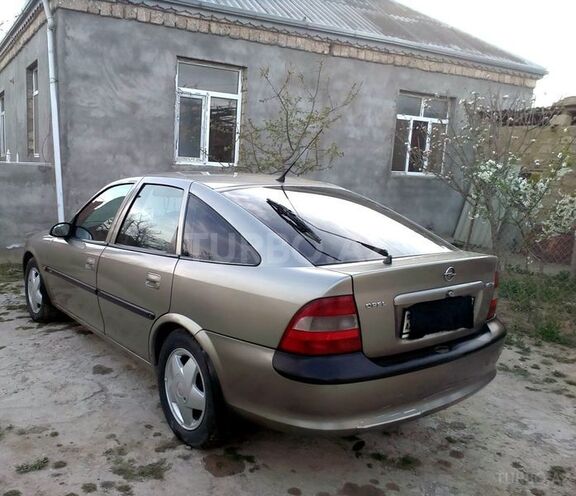 Opel Vectra 1996, 316,000 km - 1.6 l - Bakı