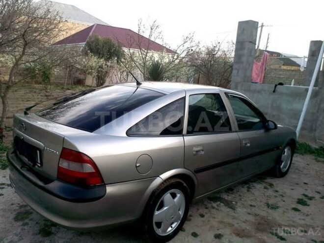 Opel Vectra 1996, 316,000 km - 1.6 l - Bakı
