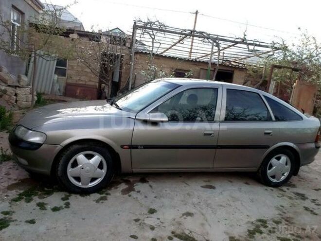 Opel Vectra 1996, 316,000 km - 1.6 l - Bakı