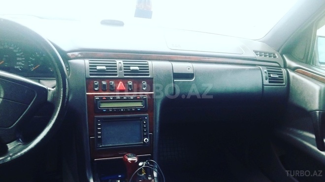 Mercedes E 230 1996, 395,000 km - 2.3 l - Bakı