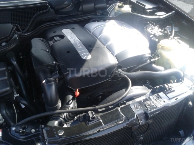 Mercedes E 220 2000, 213,000 km - 2.2 l - Bakı