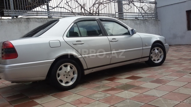 Mercedes C 180 1994, 230,000 km - 1.8 l - Qazax