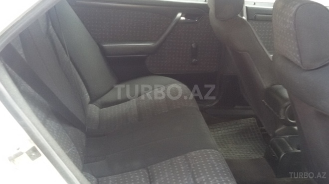 Mercedes C 180 1994, 230,000 km - 1.8 l - Qazax