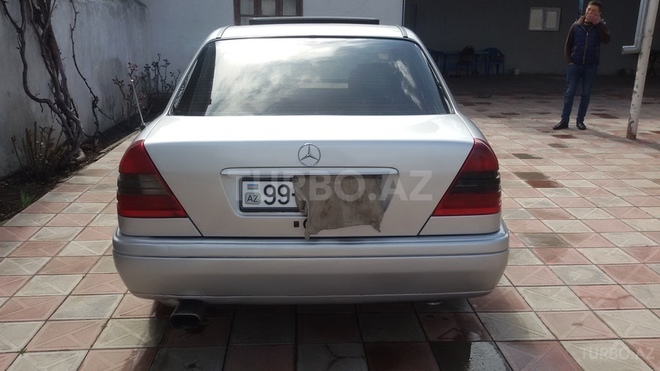 Mercedes C 180 1994, 230,000 km - 1.8 l - Qazax