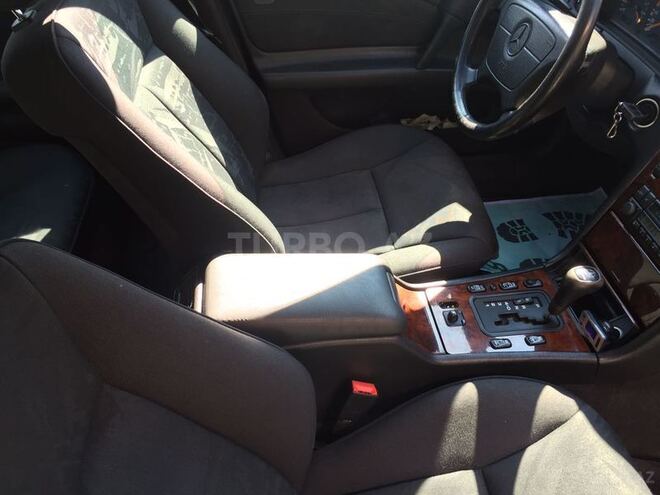 Mercedes E 200 1997, 192,800 km - 2.0 l - Şəmkir