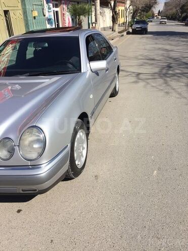 Mercedes E 200 1997, 192,800 km - 2.0 l - Şəmkir