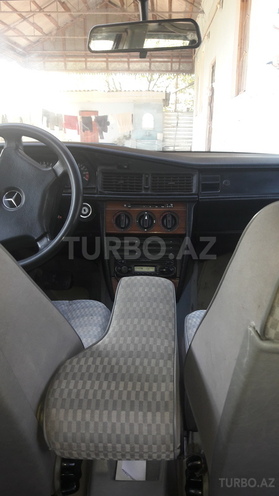 Mercedes 190 1991, 133 km - 2.0 л - Bərdə