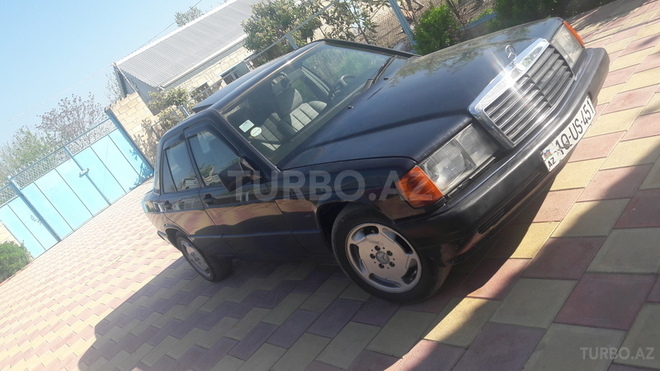 Mercedes 190 1991, 133 km - 2.0 л - Bərdə