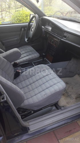 Mercedes 190 1991, 252 km - 0.2 l - Bərdə