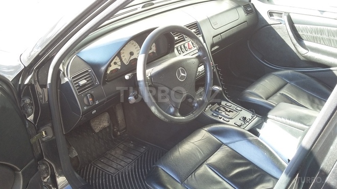 Mercedes C 240 1999, 240,000 km - 2.4 l - Bakı