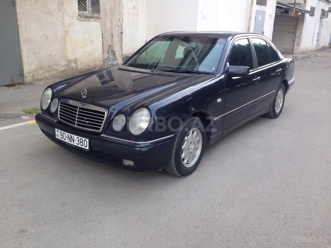 Mercedes E 230 1997, 376,000 km - 2.3 l - Sumqayıt