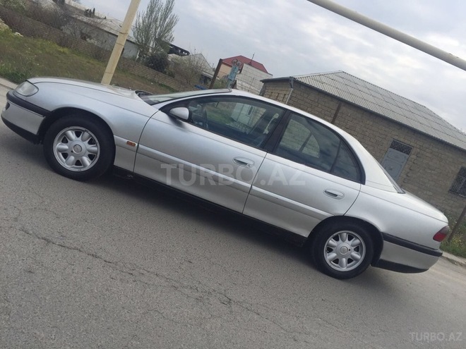 Opel Omega 1997, 266,000 km - 2.0 l - Sumqayıt