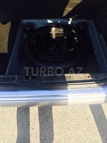 Mercedes E 240 1998, 235,000 km - 2.4 l - Bakı