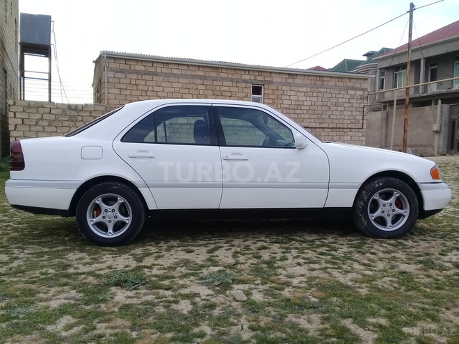 Mercedes C 180 1995, 280,000 km - 1.8 л - Bakı