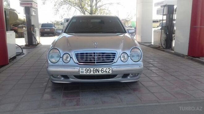 Mercedes E 240 2001, 174,300 km - 2.6 л - Gəncə