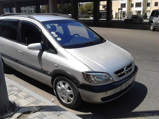 Opel Zafira 2004, 335,000 km - 2.2 л - Bakı