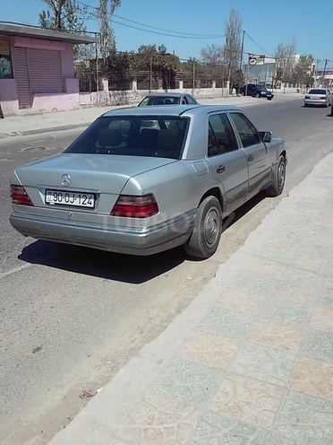 Mercedes E 200 1994, 620,000 km - 2.0 l - Bakı