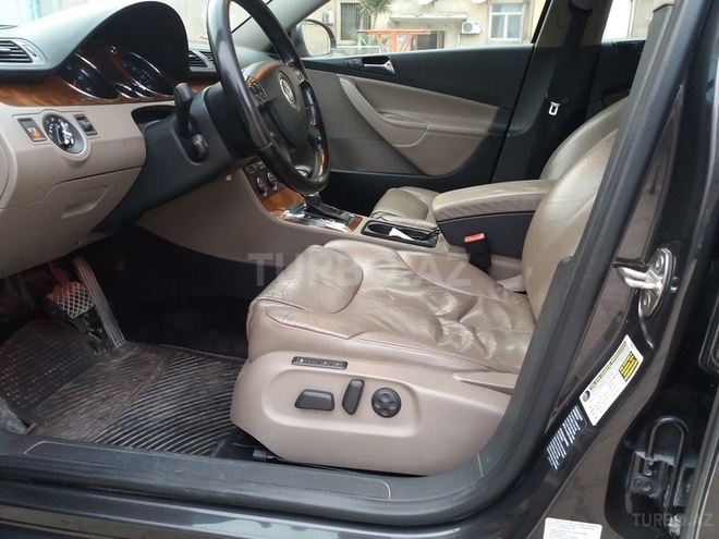 Volkswagen Passat 2006, 35,800 km - 3.6 l - Bakı