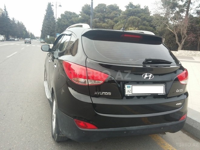 Hyundai ix35 2010, 130,500 km - 2.0 l - Bakı
