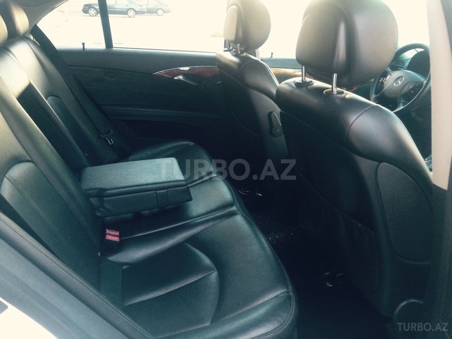 Mercedes E 350 2005, 161,000 km - 3.5 l - Bakı