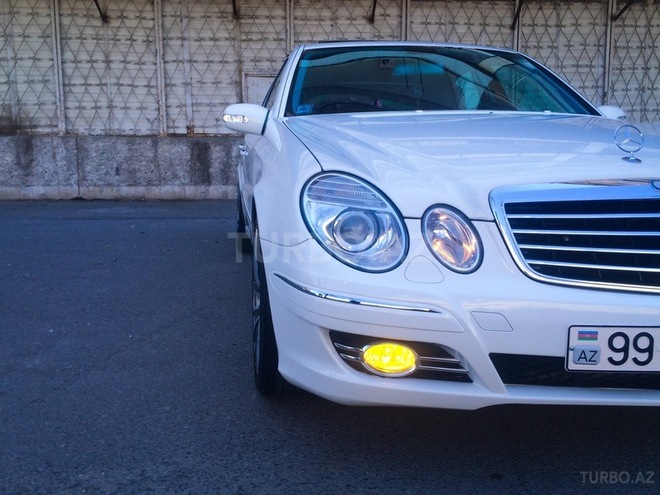 Mercedes E 350 2005, 161,000 km - 3.5 l - Bakı