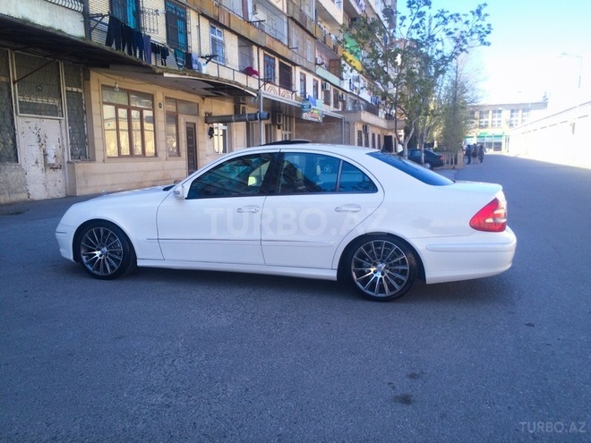 Mercedes E 350 2005, 161,000 km - 3.5 l - Bakı