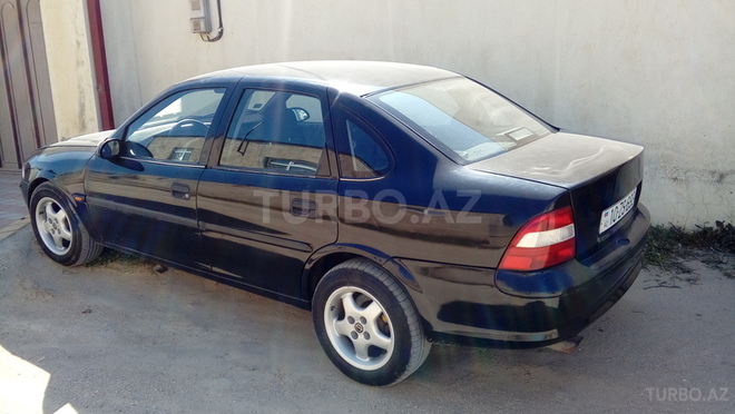 Opel Vectra 1996, 200,000 km - 2.0 l - Bakı