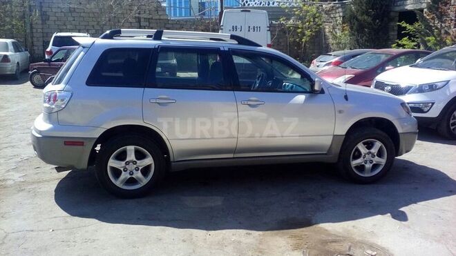 Mitsubishi Outlander 2002, 118,676 km - 2.4 л - Bakı