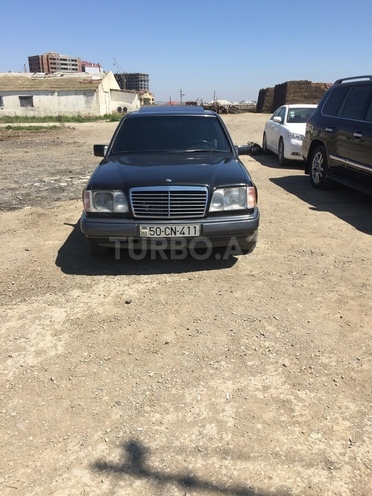 Mercedes E 220 1995, 366,000 km - 2.2 l - Bakı