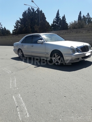 Mercedes E 220 2002, 400,909 km - 2.2 l - Bakı
